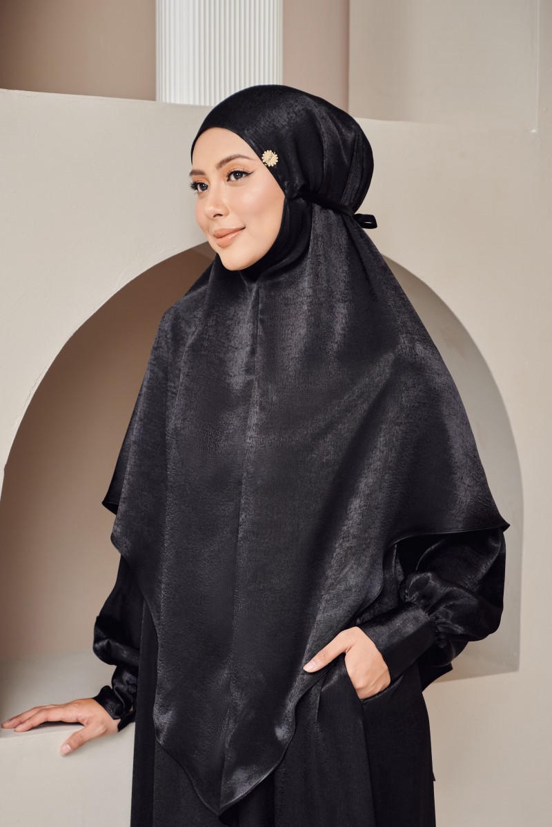 ZARIA Khimar in Black